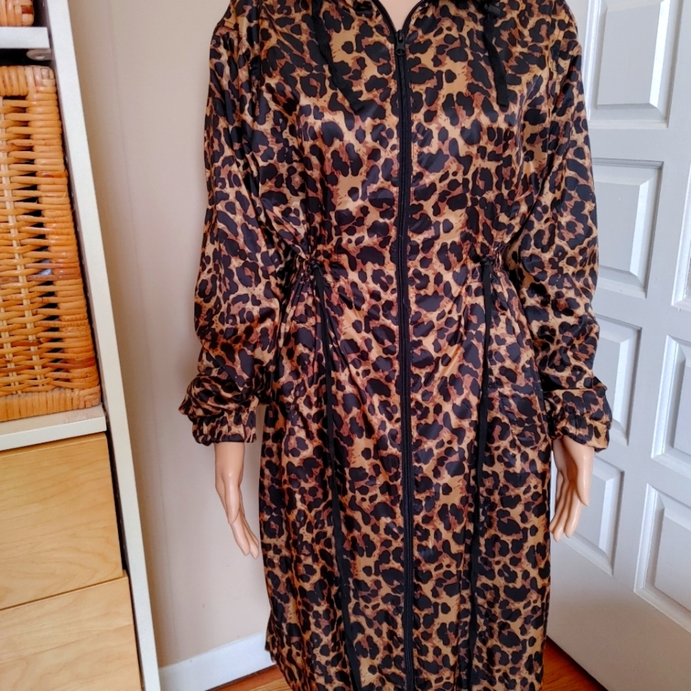 Raincoat Leopard NEW size Small (but very roomy)